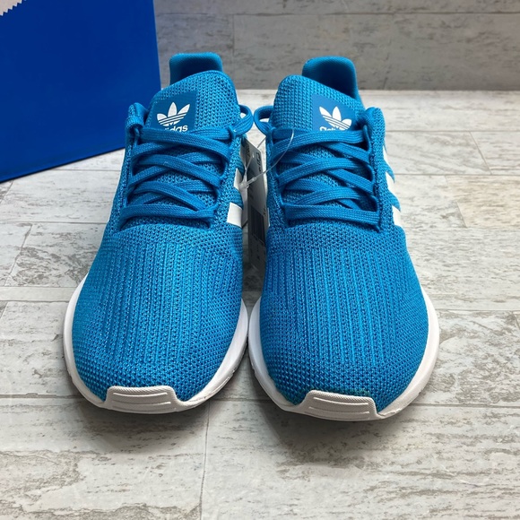 Adidas Swift Run unisex kids running shoes - Picture 3 of 7